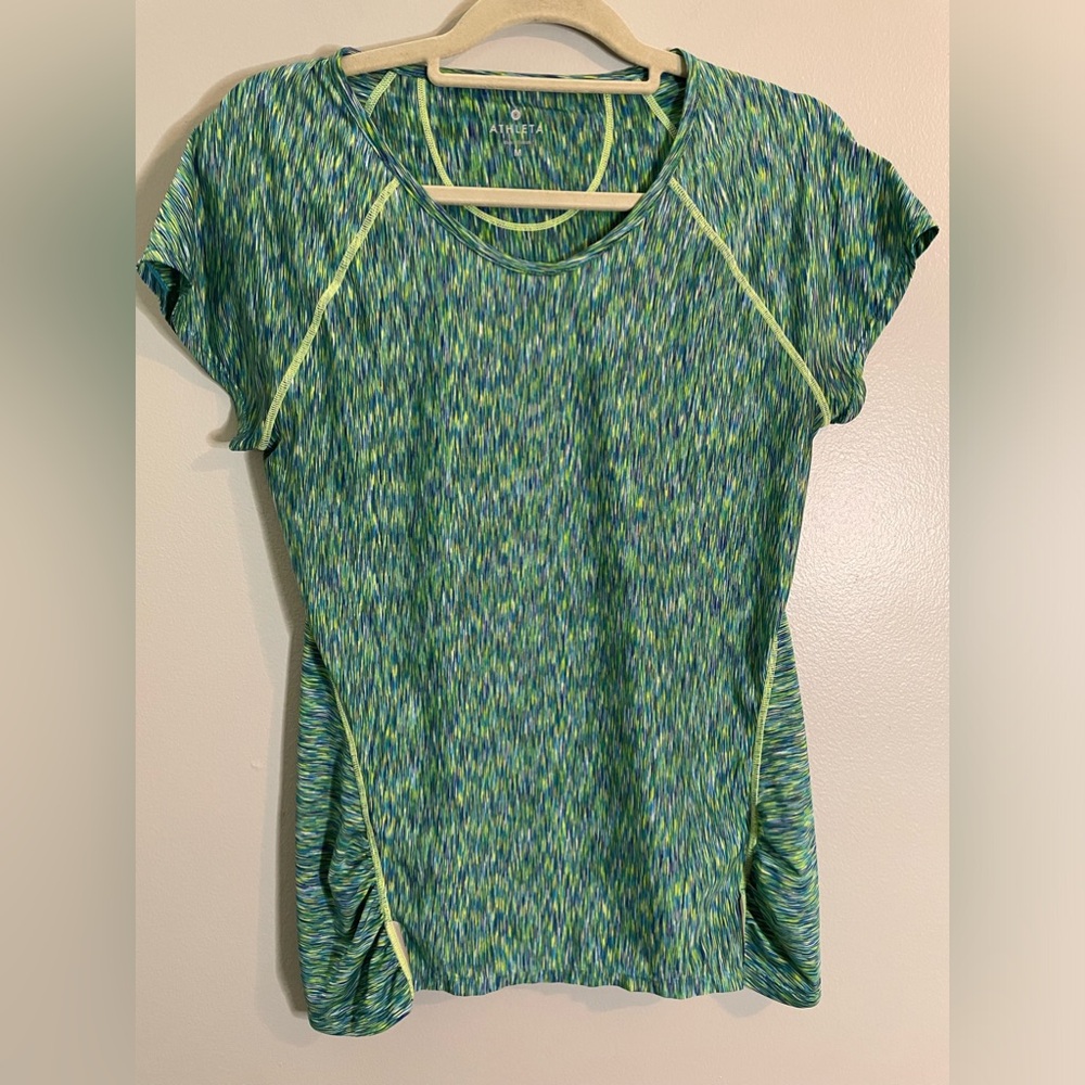 ATHLETA Pop Space Dye Green Active Tee with a Back Zipper Pocket SZ/MED